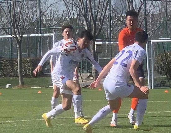 日韩久久精品一区二区三区